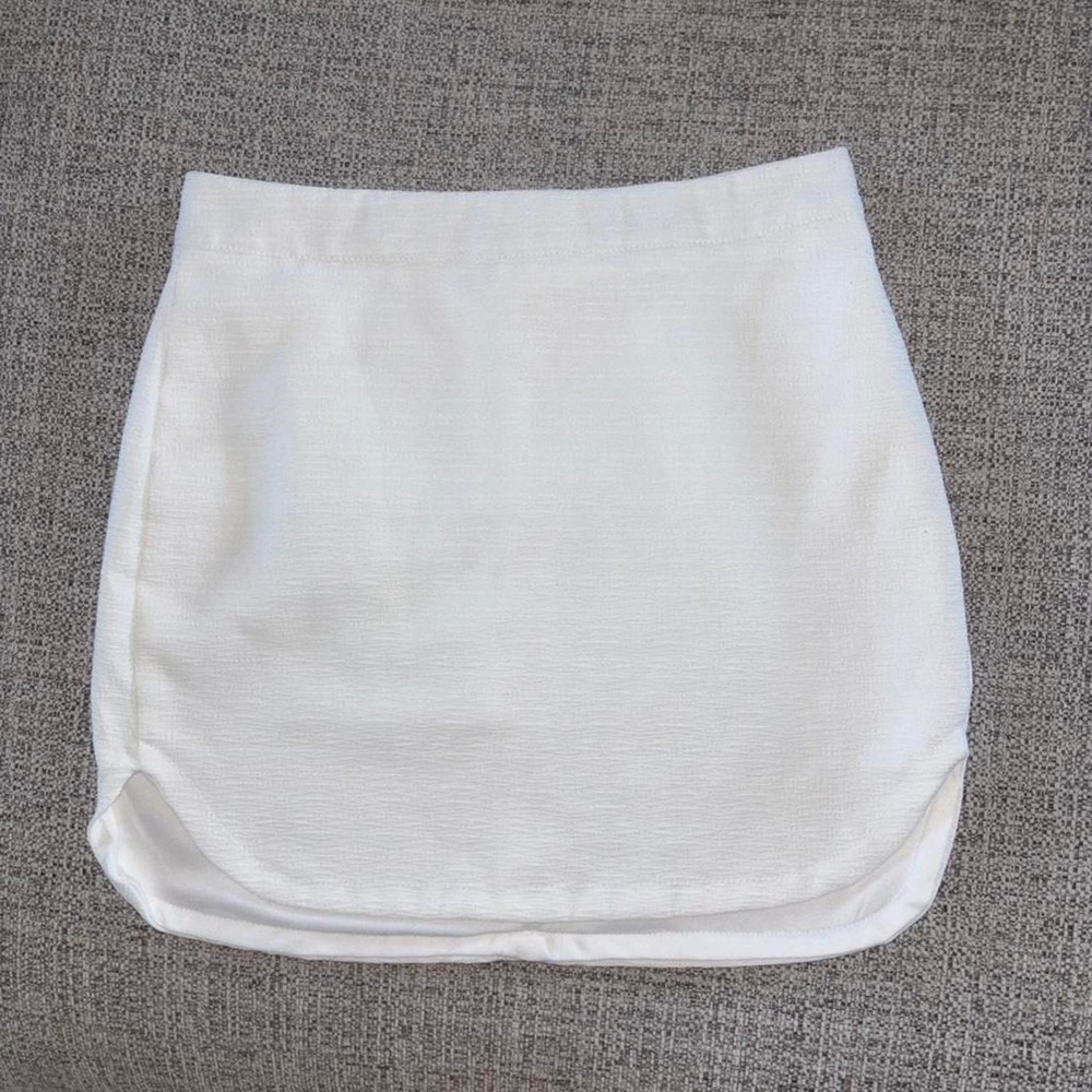 Sans‎ souci white mini skirt size S